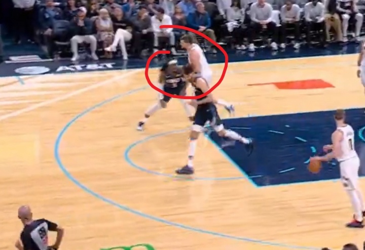 世界杯移动端直播-多特谈恶犯约基奇：我不该那么做 那个动作是没有必要的