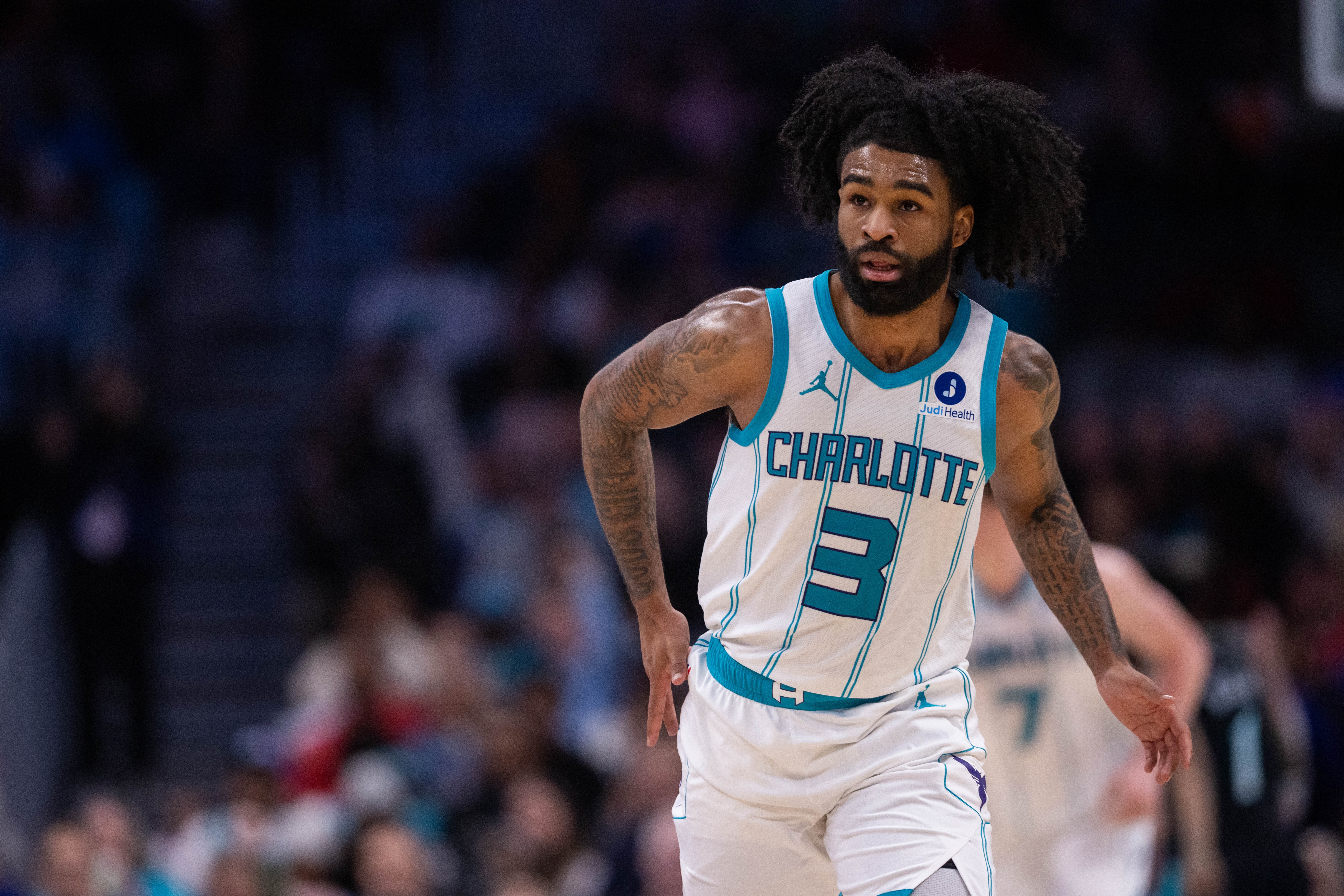 世界杯官方平台app下载-布兰登·米勒：科比·怀特打球时太丝滑了 他是我的异乡兄弟