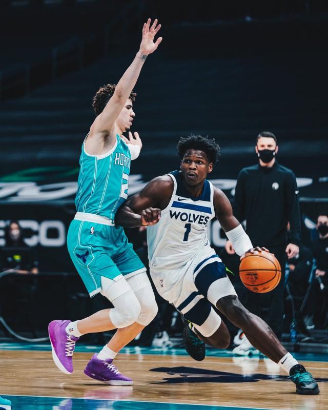 一个高效全面一个进步明显 三球华子冲刺最佳新秀